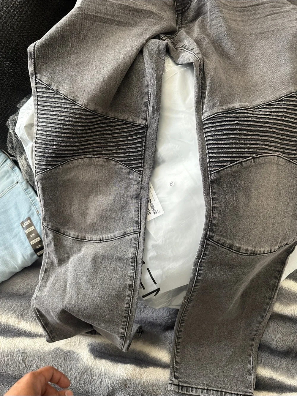 Lazer Men's Slim Skinny Jeans in Washed Gray
